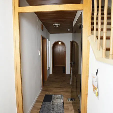 Semesterbostad 140qm Gaestehaus Sunlight, 4 Schlafzimmer Fuer Bis Zu 6 Personen, Ueberdachte Terrasse, Parkplatz Und Garage In Bei Wuerzburg Rimpar
